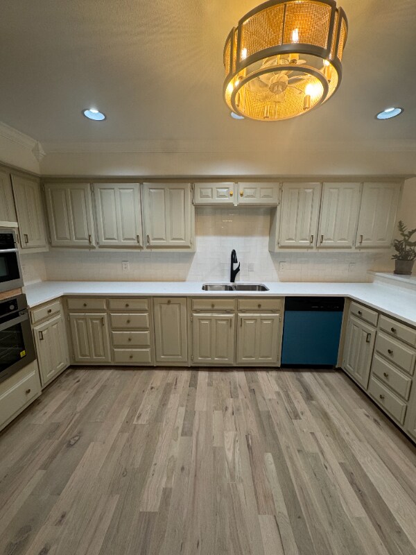 Building Photo - 3123 Bourbon St Cir