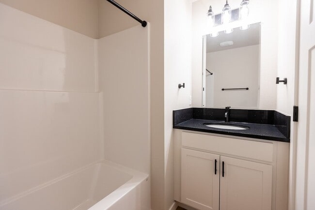 Building Photo - Newly Built 3 Bed, 2.5 Bath Cottage Homes with Free Wifi Internet