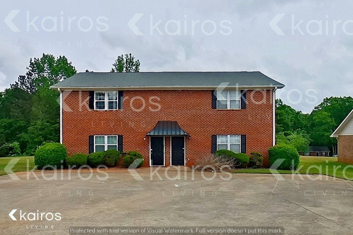 Primary Photo - 205 Fawn Dr