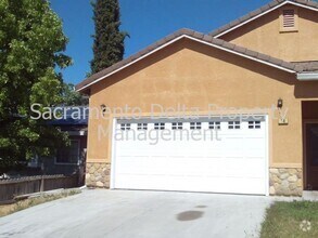 Building Photo - 9345001/70^^
