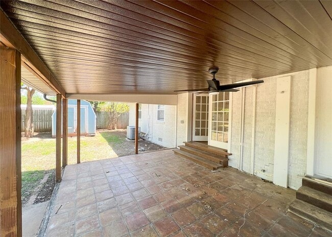 Building Photo - 10416 Ridgeview Dr