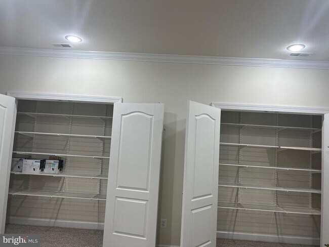 Building Photo - 13116 Brushwood Way