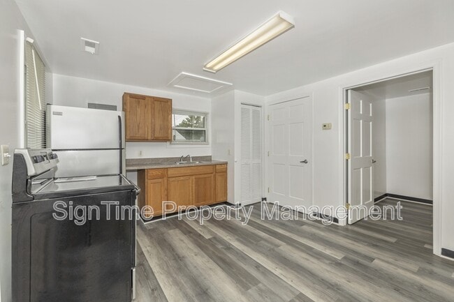 Building Photo - 796 Frederick St