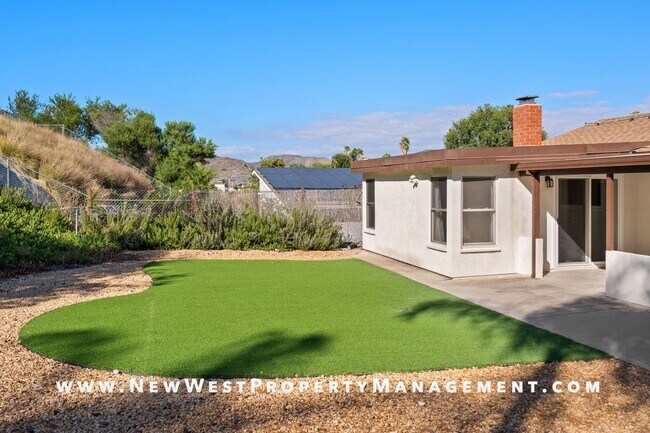Building Photo - Freshly Renovated and Highly Upgraded Allied Gardens 4 Bedroom. Available Now!