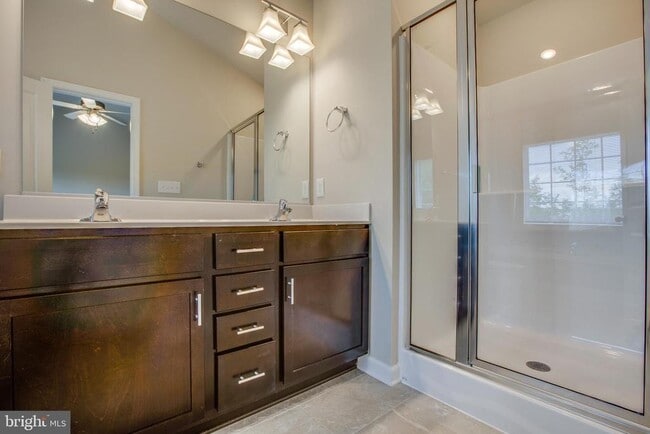 Building Photo - 44 Andrews Pl