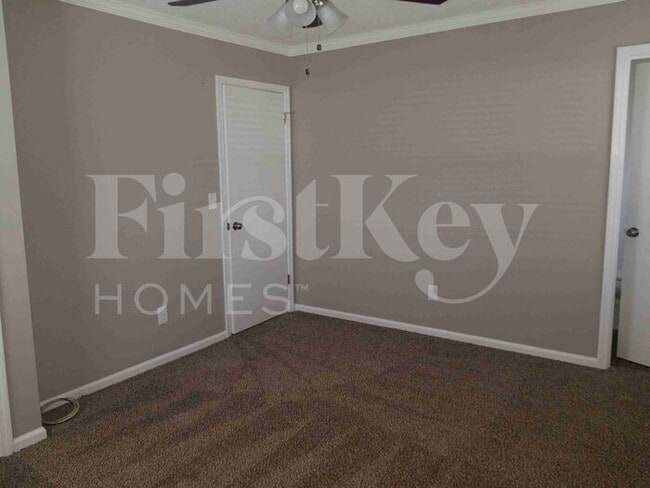 Building Photo - 4019 Ladson Rd
