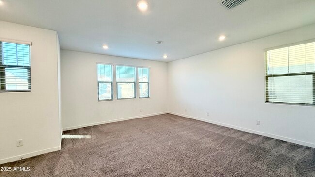 Building Photo - 1151 E Armstrong Wy