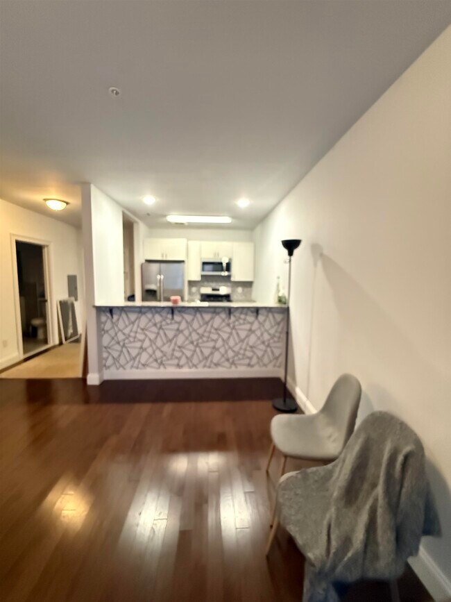 Building Photo - 90 Clinton Ave