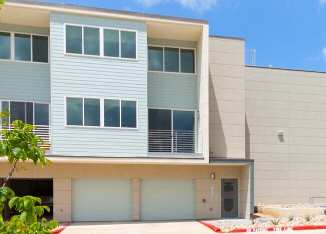 Primary Photo - Stunning 2/2.5 multi-level Skybridge Lofts...