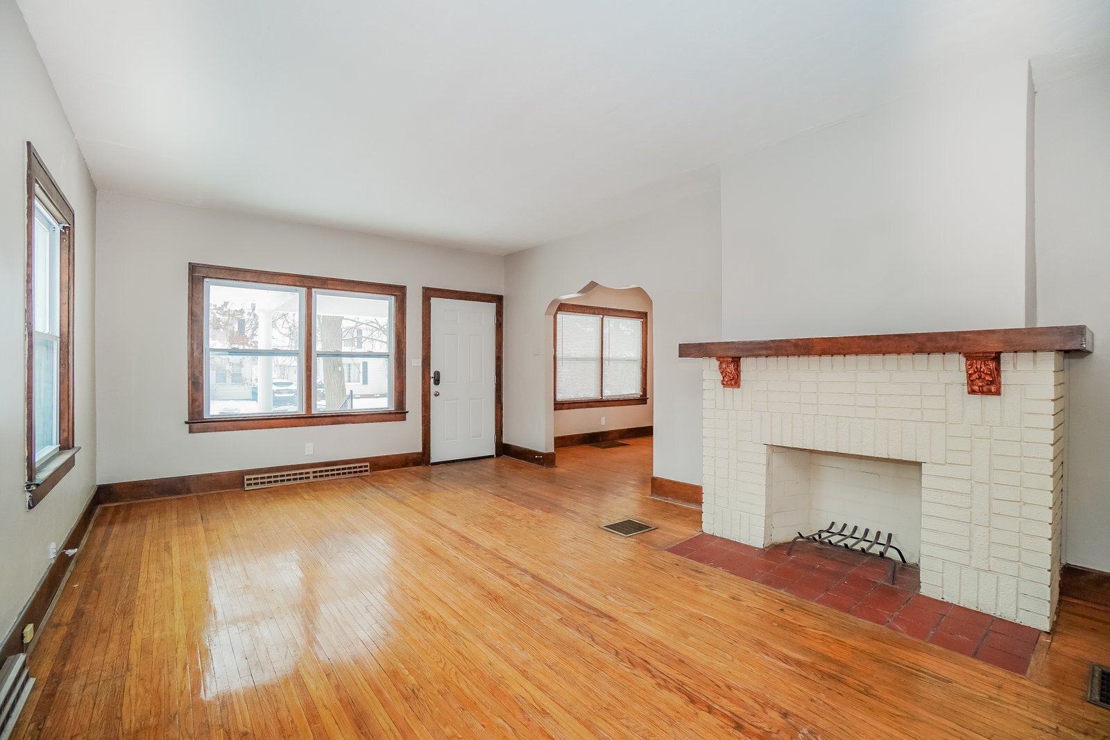 Building Photo - 2418 Georgetown Ave