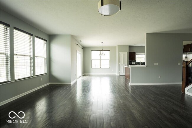 Building Photo - 15665 Eastpark Dr
