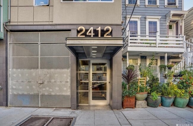 Building Photo - 2412 Harrison St