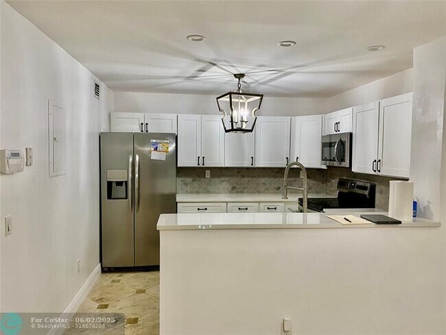 Building Photo - 5357 Buckhead Cir