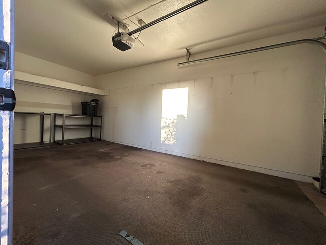 Building Photo - Rent Today!! Stunning 3-Bedroom Condo with Unbeatable Views!