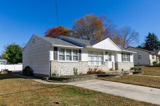 Building Photo - 318 Jefferson Ave