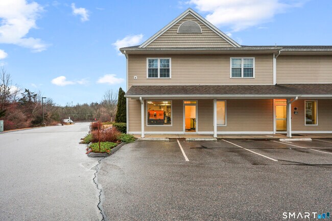 Building Photo - 24 Hartford Rd