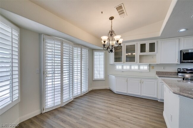 Building Photo - 8825 Fall Green Dr