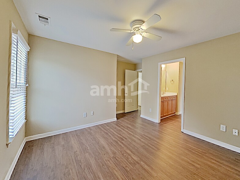 Building Photo - 423 Evans Mill Dr
