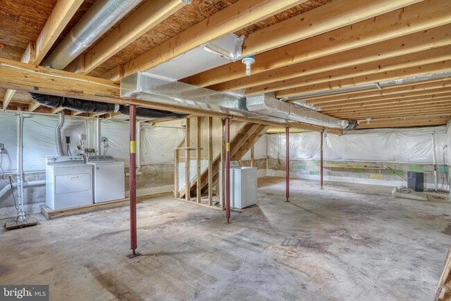 Building Photo - 203 Hamilton St