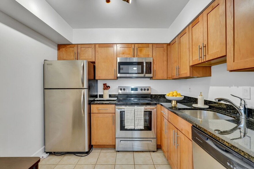 Building Photo - 3401 38th St NW
