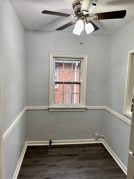 Building Photo - 3682 Glencairn Road