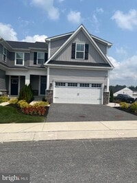 Building Photo - 4001 Rudy Dr