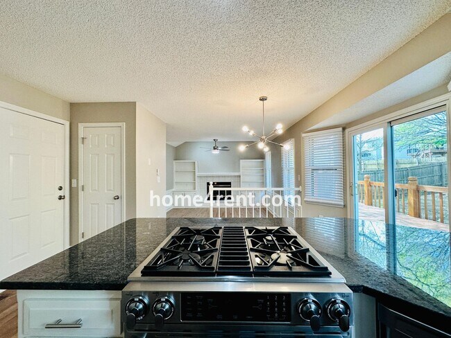 Building Photo - Wonderful Belton Home w/ Wood Floors, Finished Basement and Fenced Yard!