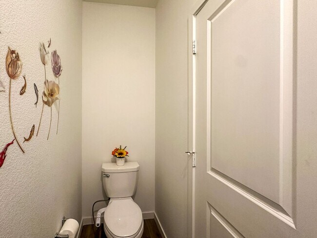 Building Photo - CORNER LOT! - DOVE VILLAGE PAIRED HOME 3bd 2.5ba 3,091sq.ft. Built in 2023 FOR RENT