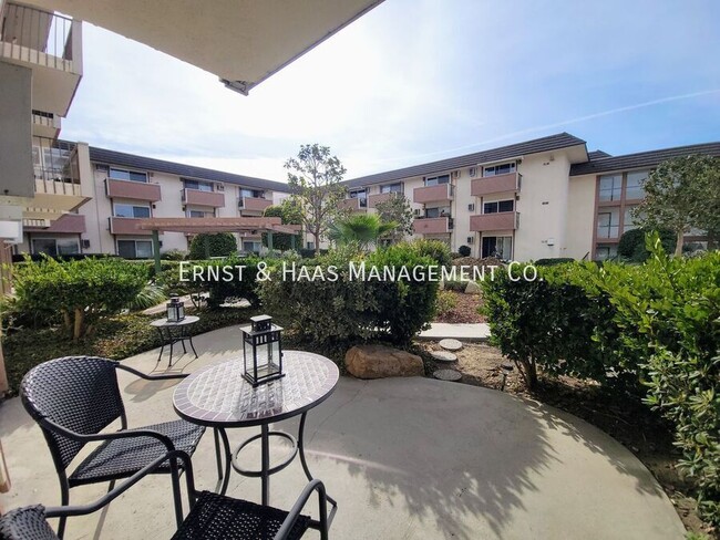 Building Photo - Beautiful 1 Bedroom Condo in Resort Styled...