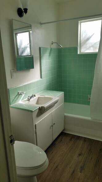 Building Photo - 3058 Luna Dr