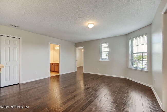 Building Photo - 500 Howland Drive