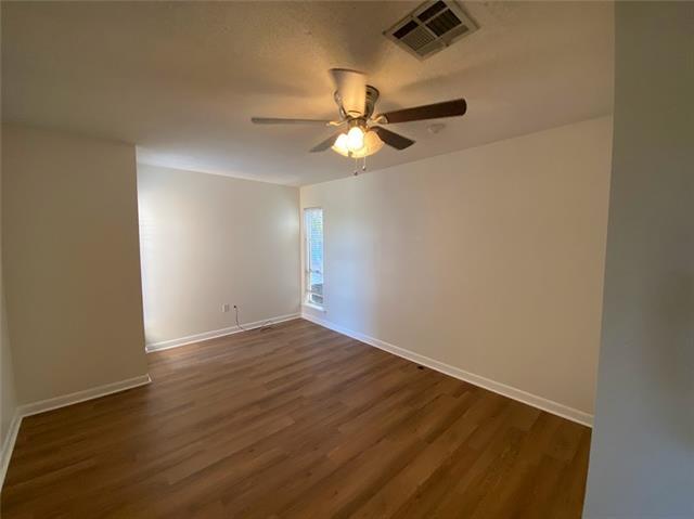 Building Photo - 2 Mariners Cv N