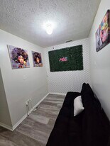 Building Photo - 905 Wynnes Ridge Cir SE