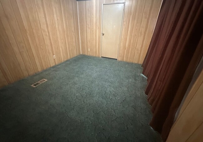 Building Photo - 3-bedroom, 2-bathroom Mobile Home Now Avai...