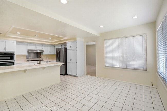 Building Photo - 1140 Regal Canyon Dr