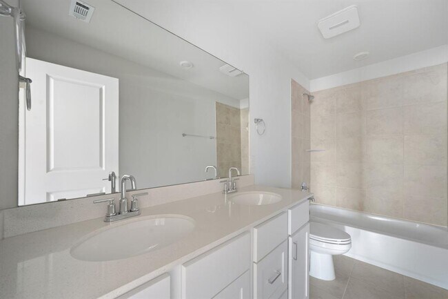 Building Photo - 4806 Plum Peach Bend