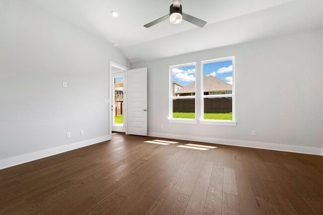 Building Photo - 8208 Bouvreuil Dr