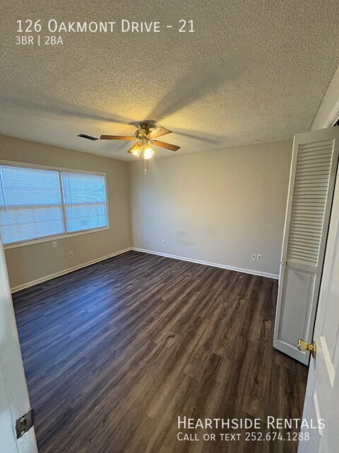 Building Photo - 126 Oakmont Dr