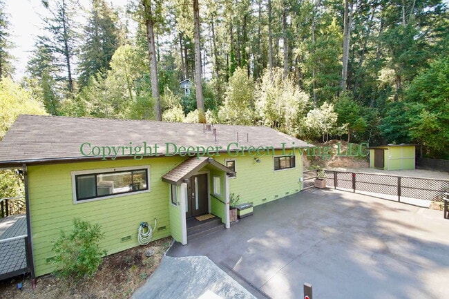 Building Photo - 2 Bedroom Woodacre Home with Views!