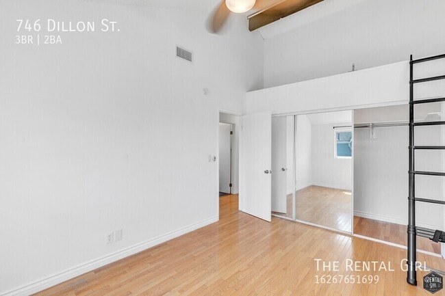 Building Photo - 746 N Dillon St