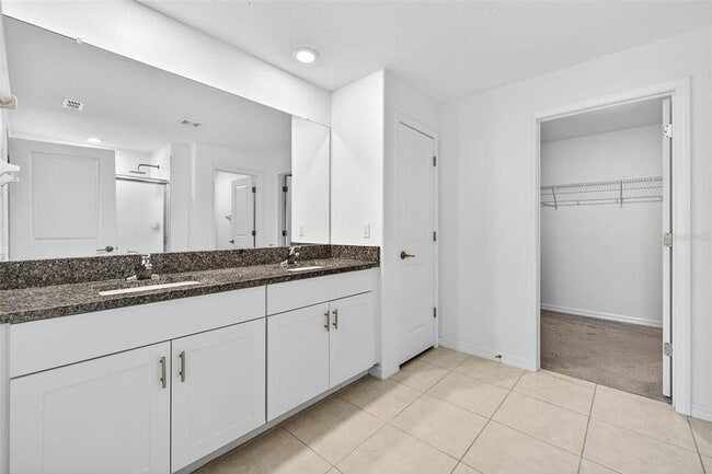 Building Photo - 9907 Branching Ship Trce