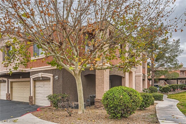 Building Photo - 1501 Truett St