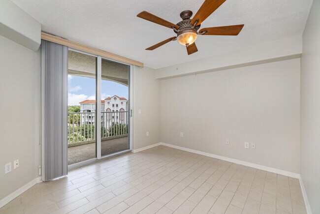 Building Photo - 801 Del Rio Way