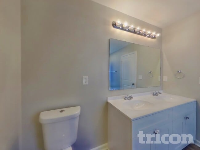 Building Photo - 416 Rook Rd