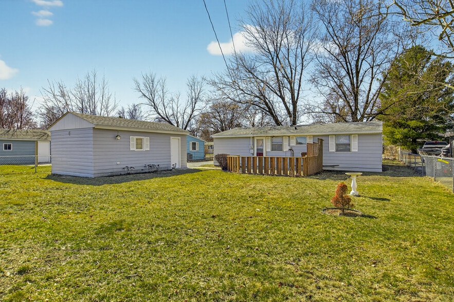 Building Photo - 7525 Mildred Rd