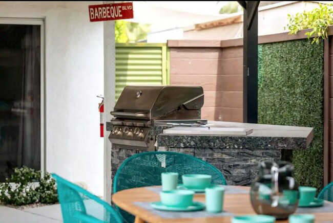 Building Photo - Mid-Century Oasis with Pool in Palm Springs