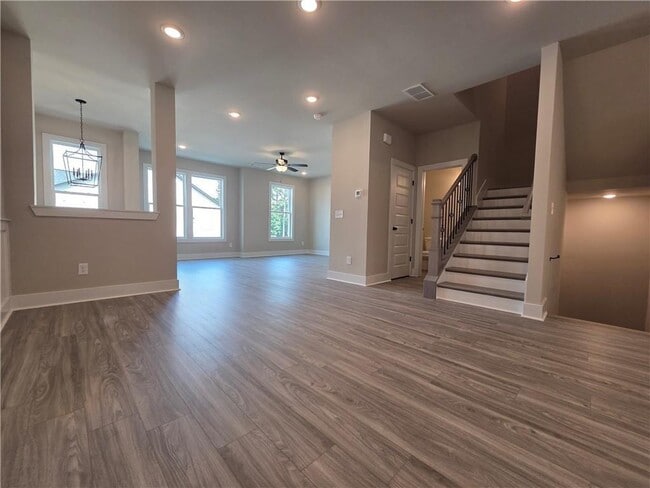 Building Photo - 6 Rock Pk Wy