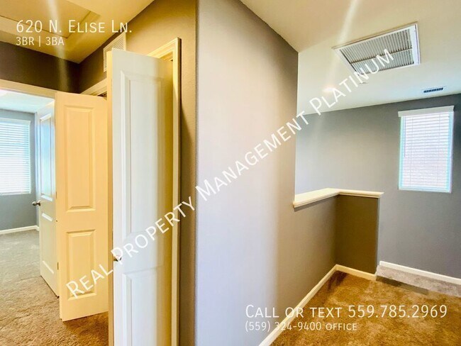 Building Photo - $2,250 3 Bedroom In Canyon Creek Community...
