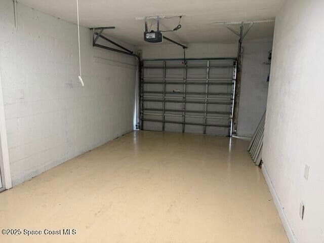 Building Photo - 2105 Abalone Ave