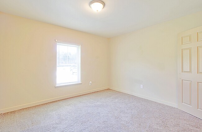 Building Photo - 5777 E Oglethorpe Hwy